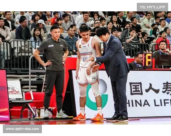 山东计划引进第四外援加强锋线目标冲击季后赛邱彪直言需补强 山东计划引进第四外援加强锋线目标冲击季后赛邱彪直言需补强